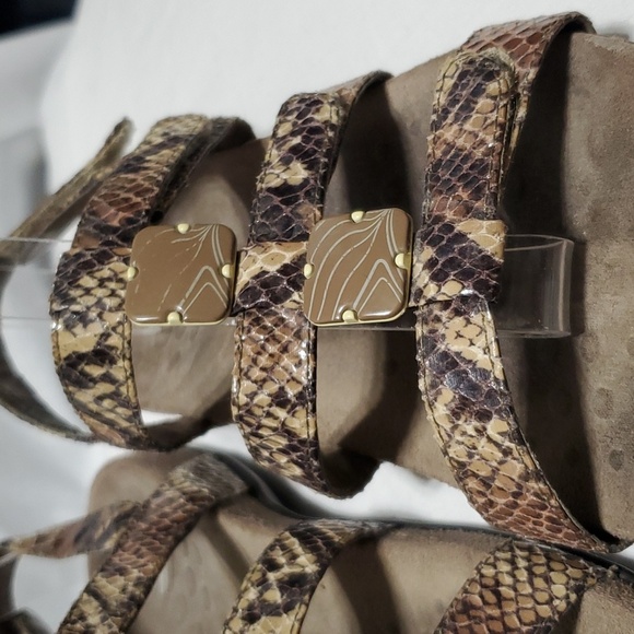 Vionic snakeskin print comfort sandals tan brown amber - Picture 2 of 7